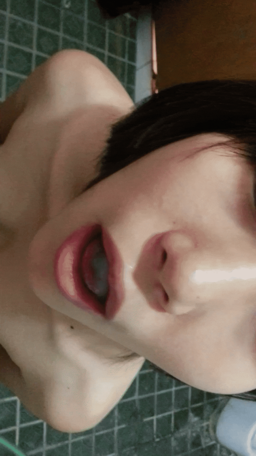 토끼얼굴 간단녀 상가화장실 대딸+입싸