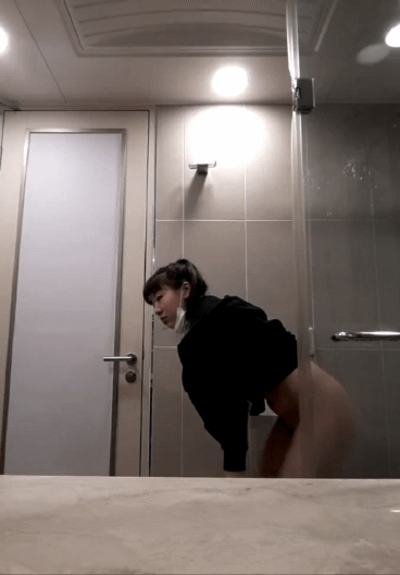 우리집안 폐륜아의 가정집 몰카설치