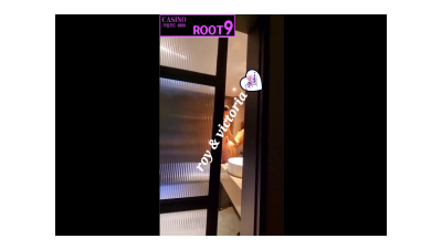 문틈으로 보이는 불륜여친